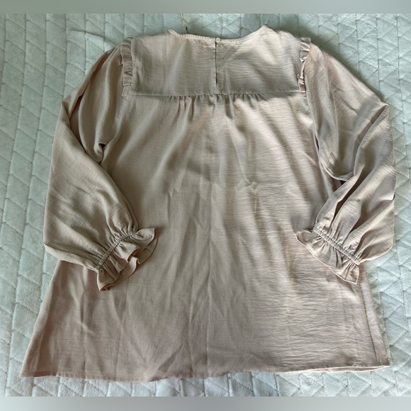 NWT Jodifl | Light Beige Blouse with Ruffle Detailing & 3/4 Sleeves | Size Small - Picture 8 of 13